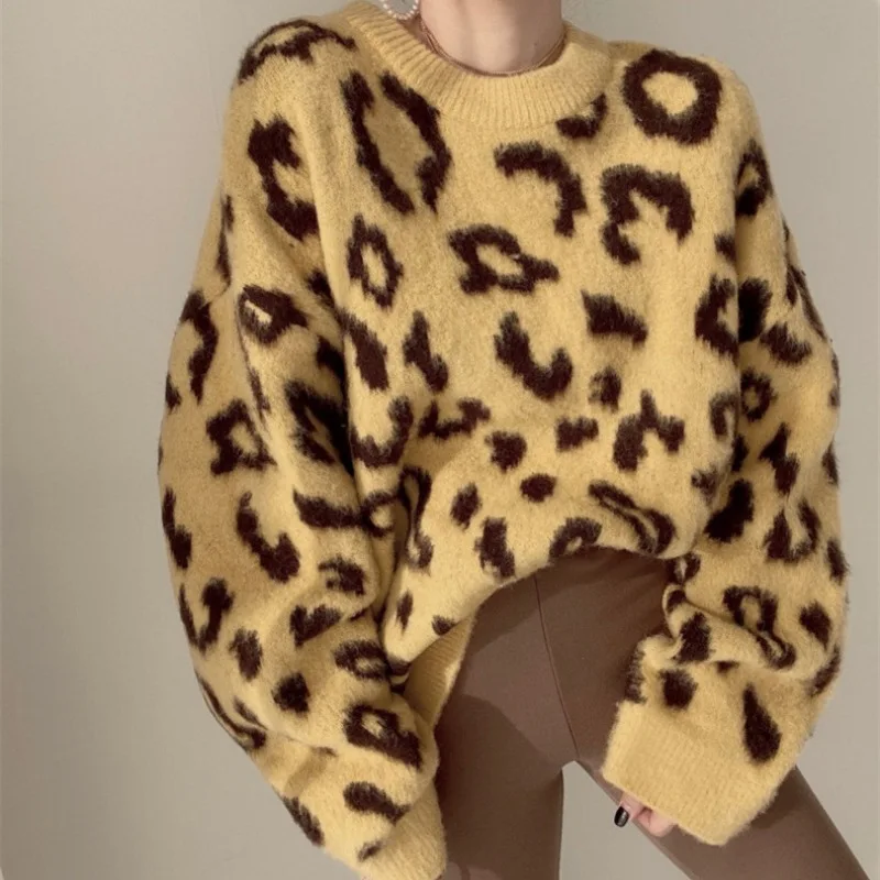 

Autumn and Winter New Leopard Print Contrast Loose and Lazy Style Versatile Personality Crew Neck Pullover Sweater for Women