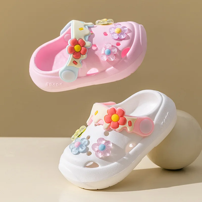 Sandales à semelle souple pour enfants, pantoufles pour enfants, sabots anti-aldes pour filles, chaussures de jardin pour enfants, chaussures de plage pour tout-petits, mignon, fleur, été, nouveau