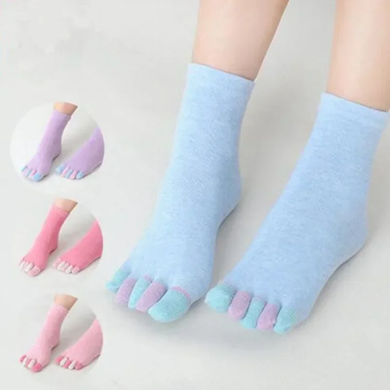 

3 Pairs Candy Color Split Toe Socks Simple Japanese Five Finger Socks Women Men Middle Tube 5 Toe Cotton Socks Sports Streetwear