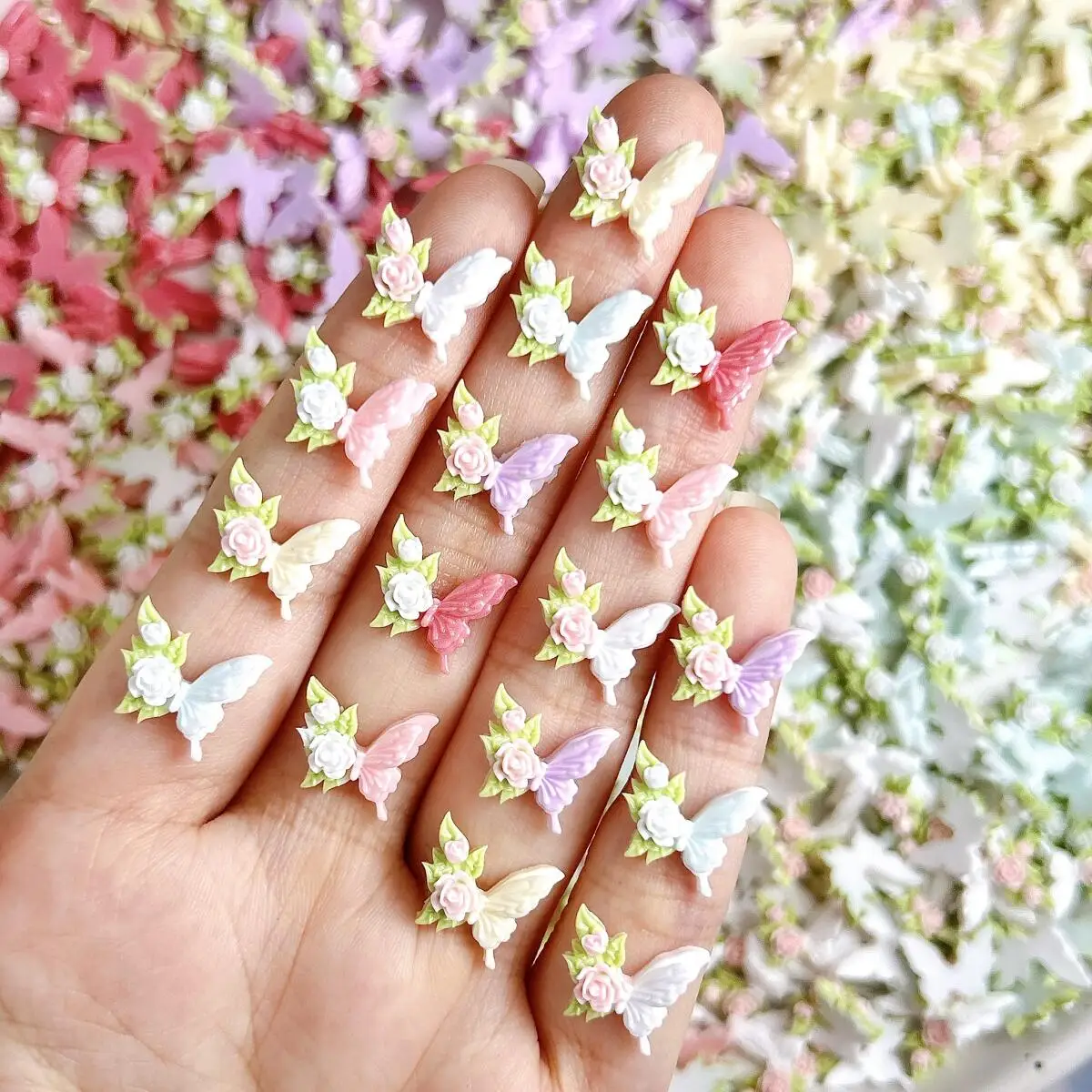 30PCS 빛나는 참신 나비 수지 네일 참 크리 에이 티브 다채로운 잎 꽃 나비 네일 아트 장식 DIY 머리핀 손톱