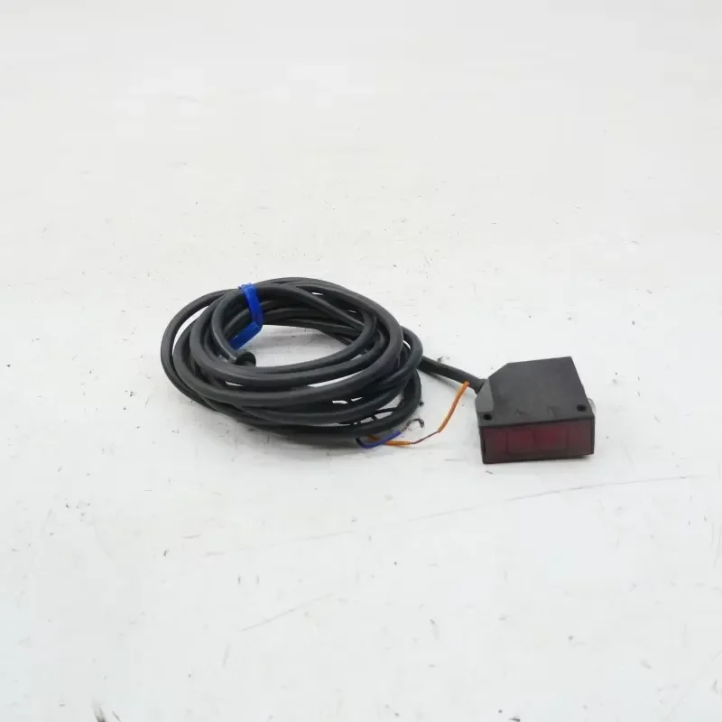 New Authentic PLC E3S-LS20C4S 12-24VDC Great Price