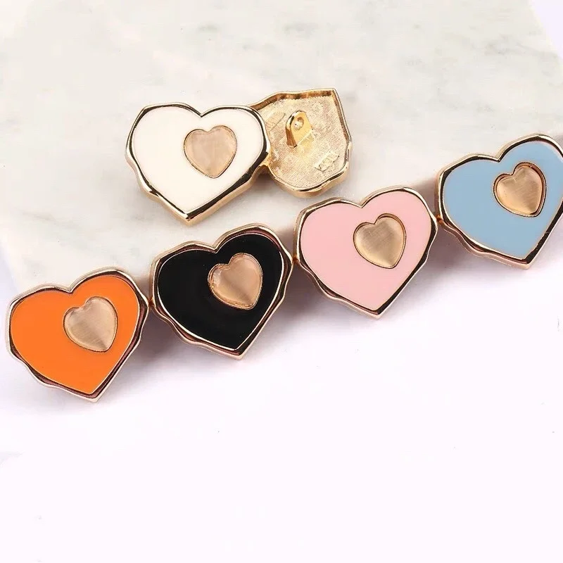 

Heart-Shaped Knitted Button for Sweater, Clothing Decoration Accessories, High-end Buttons, 10 PCs per Set