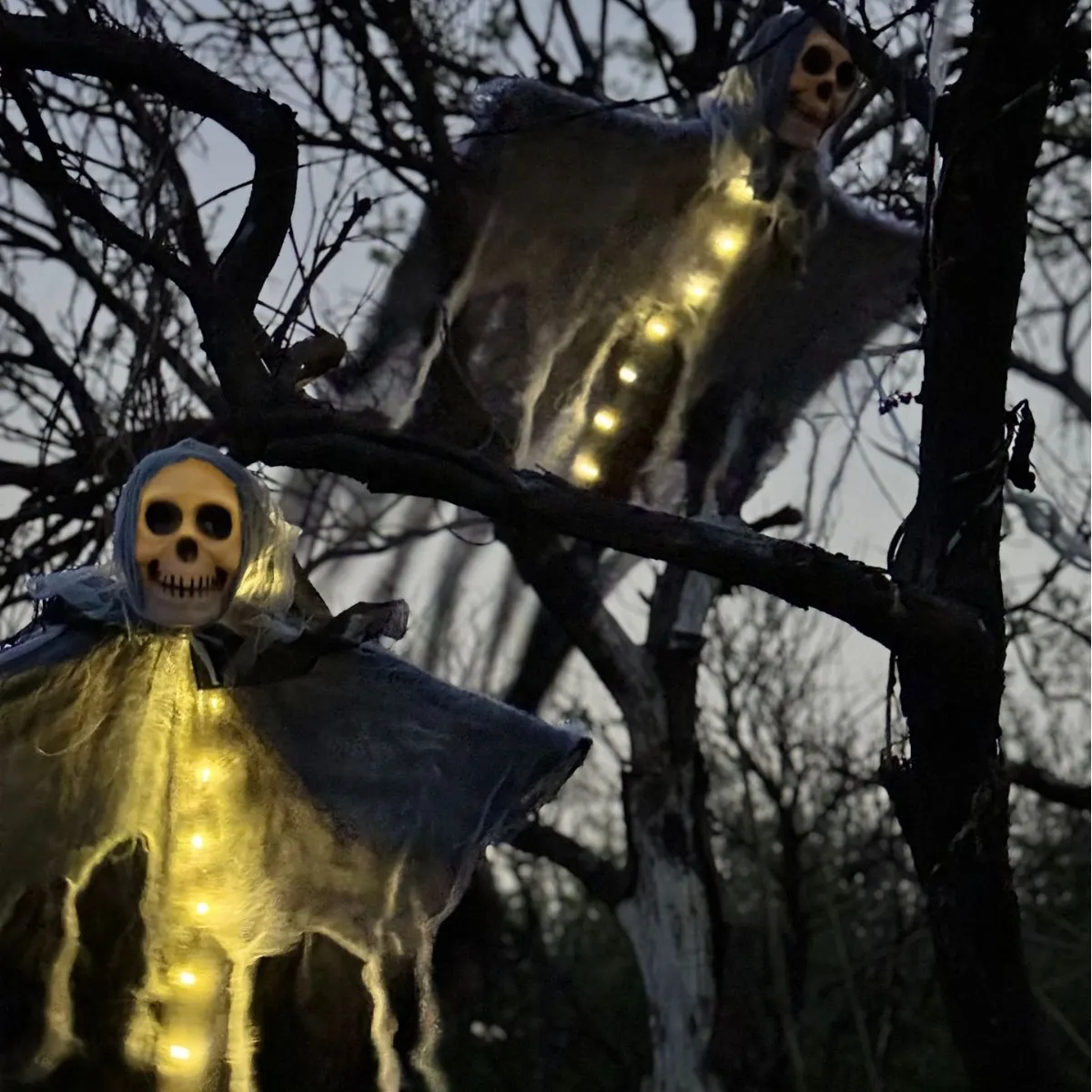 

Halloween Party Decoration Props Ghost Door Curtains Terrifying Skulls Hanging Pendants Dolls for Venue Decor