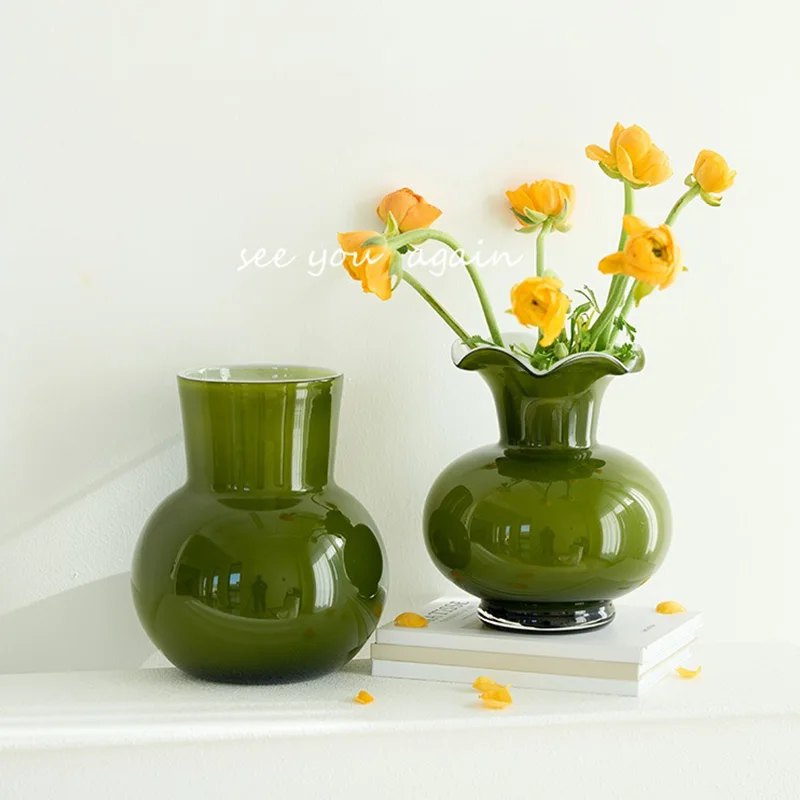 Hibiscus Glass Dark Green Fluted Vase, Mild Luxury Retro Style Glass Flower Arrangement for Home Table Decor Homestay