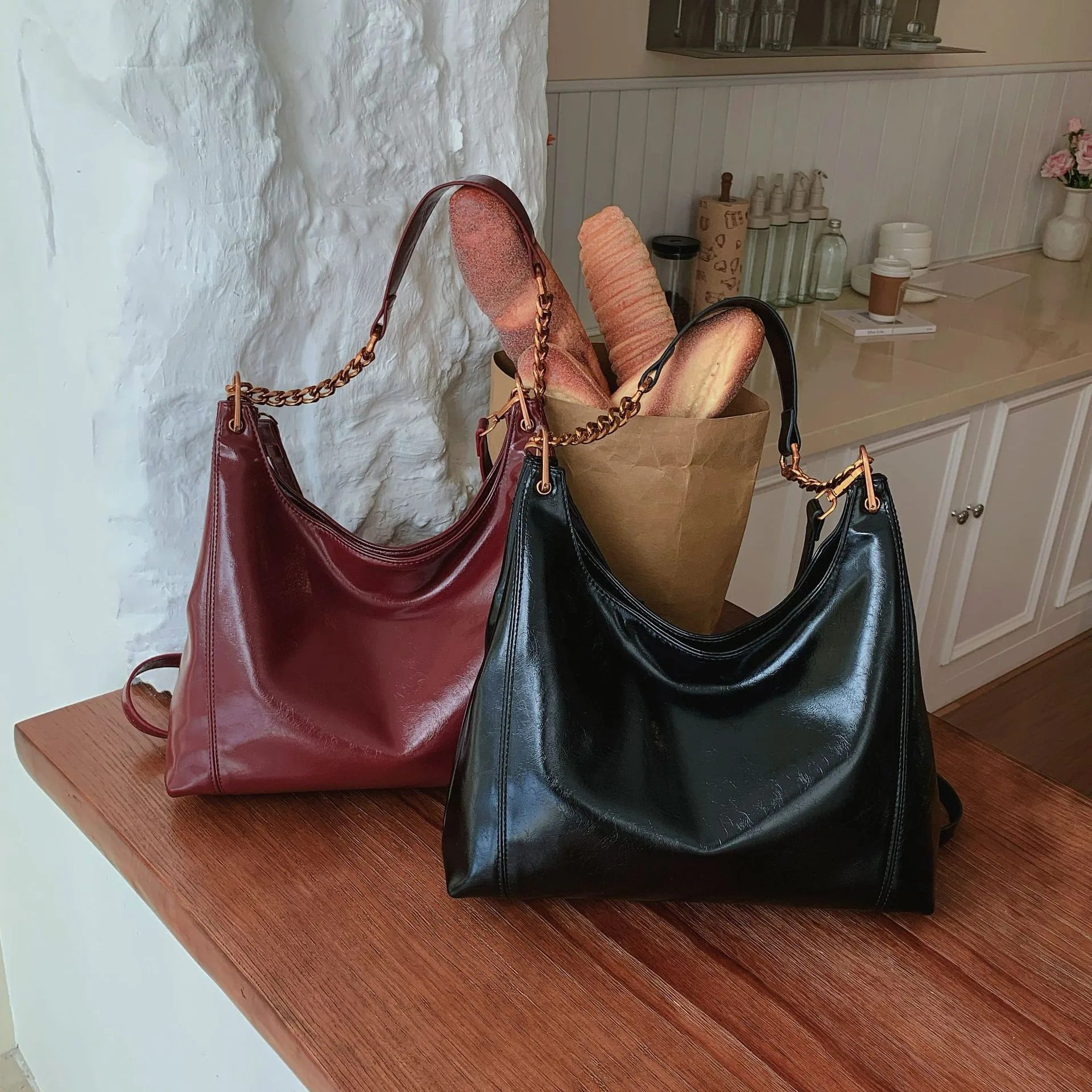 large-capacity-commuter-women's-bag-underarm-crossbody-tote-bag-vintage-spring-summer-new-style-fashion-sensation