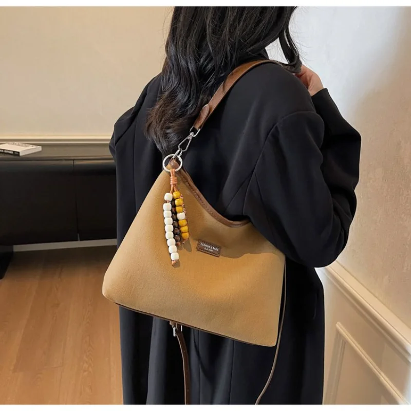 

Women's Leather Hobo Shoulder Bag with Adjustable Strap & for Daily Office, Streetwear, Weekend Travel, Shopping & Errands