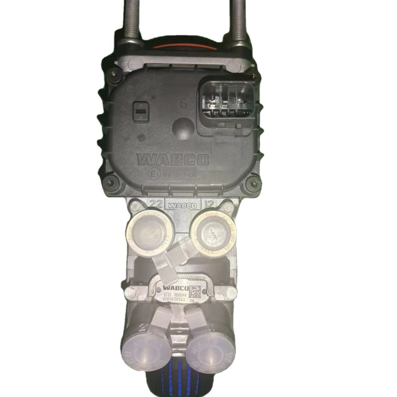 High-precision braking signal transmission of vehicle braking system