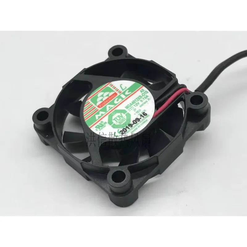 

MAGIC MGA4012XB-O10 DC 12 В 0,13 А 40x40x10 мм 2-проводной охлаждающий вентилятор