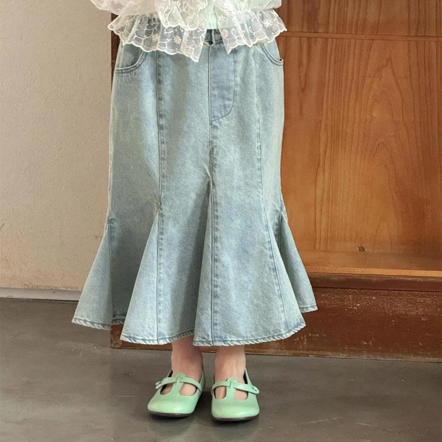 

Korean Children Clothing 2026 Summer New Girls Skirt Non Elastic Denim Half Skirt Loose Light Colored Half Skirt