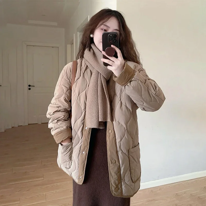 Schinteonผู้หญิงเป็ดสีขาวลงเสื้อแจ็คเก็ตถักผ้าพันคอฤดูใบไม้ร่วงฤดูหนาวสบายๆกว่าขนาดหลวมOutwear 2024 ใหม่