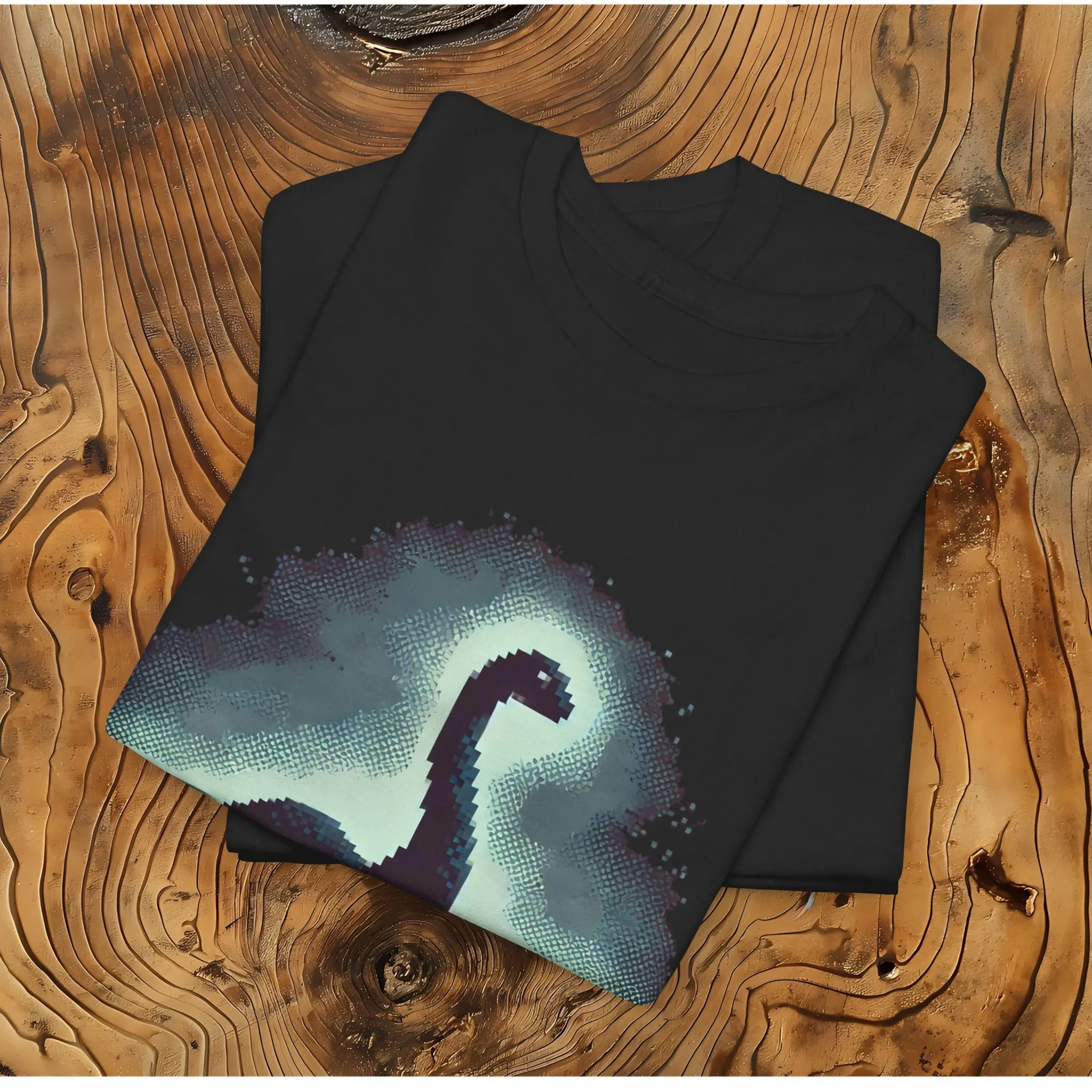 تي شيرت Nessie Loch Ness Monster تي شيرت Cryptid Pixel Art تي شيرت مخلوق غامض للجنسين قطن تي شيرت هدية مثالية لمحبي علم التشفير