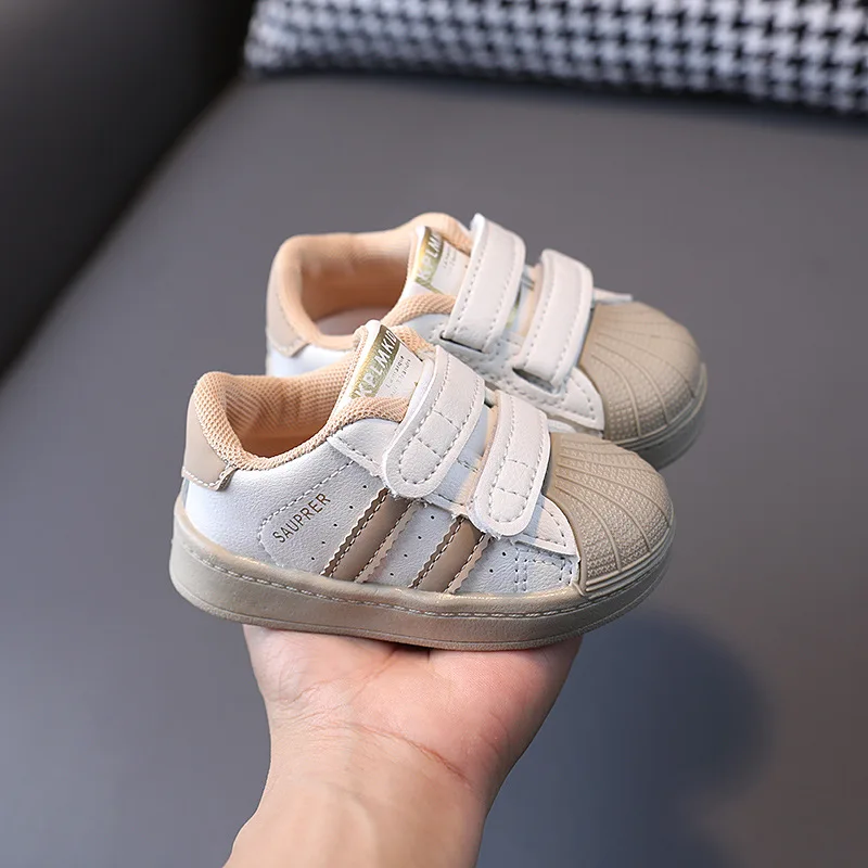 

Детские кроссовки, детская модная дизайнерская белая нескользящая повседневная обувь, дышащие кроссовки с крючками для мальчиков и девочек, уличная обувь для малышей
