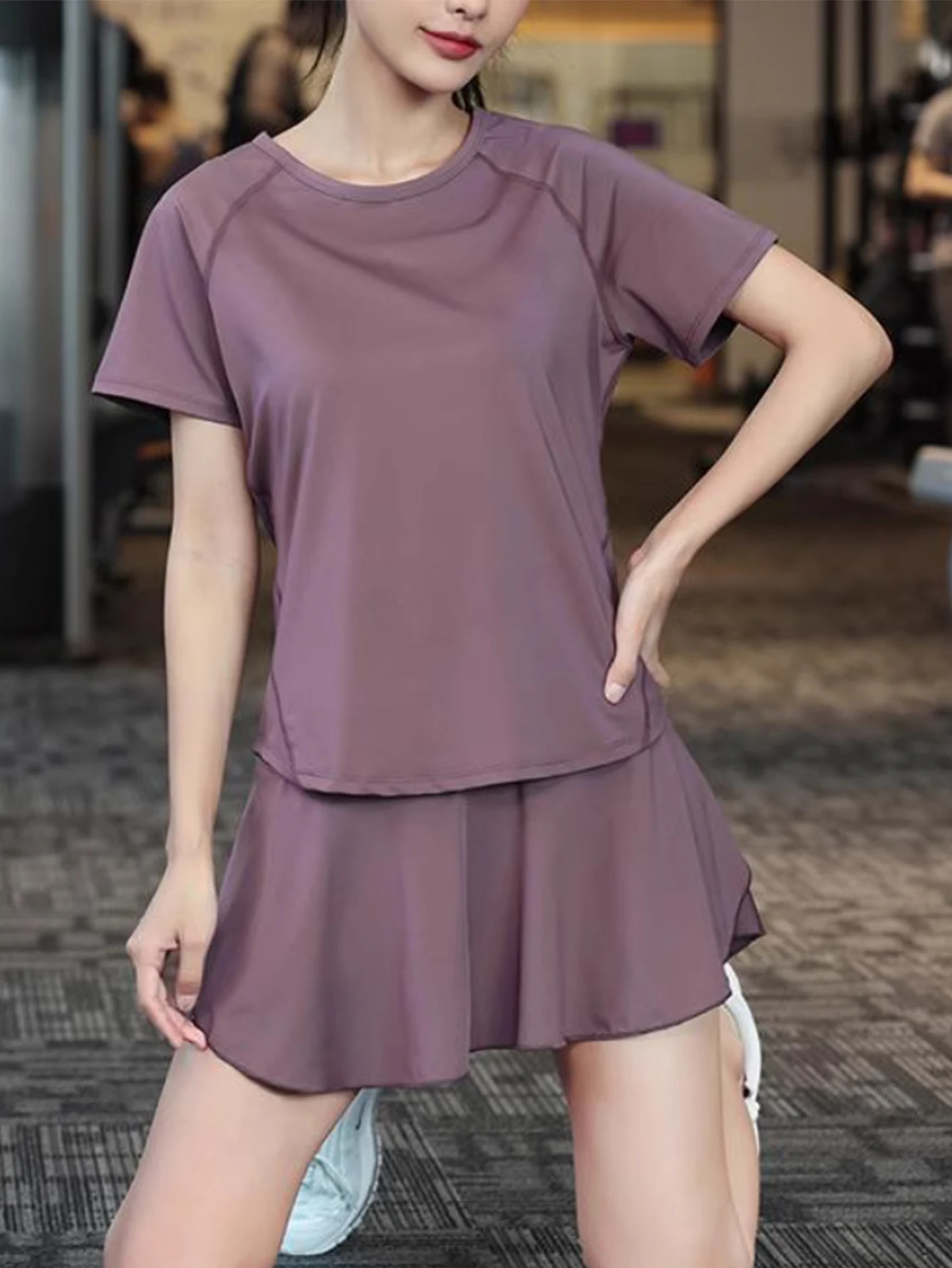 여성 2025 여름 루즈핏 속건 티셔츠 러닝 트레이닝 반바지 반팔 통기성 피트니스 투피스 세트