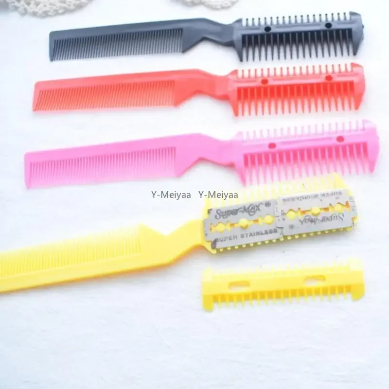 1PC Hair Razor Comb with 2 Removable Blades - Random Color Hair Trimmer for Cutting Thinning And Grooming Hair T0341