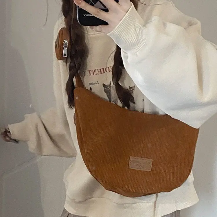 2024 New Arrival Velvet Crossbody Bag for Daily Wear Korean Style Ins Commuter Dumpling Bag Casual and Versatile Shoulder Bag