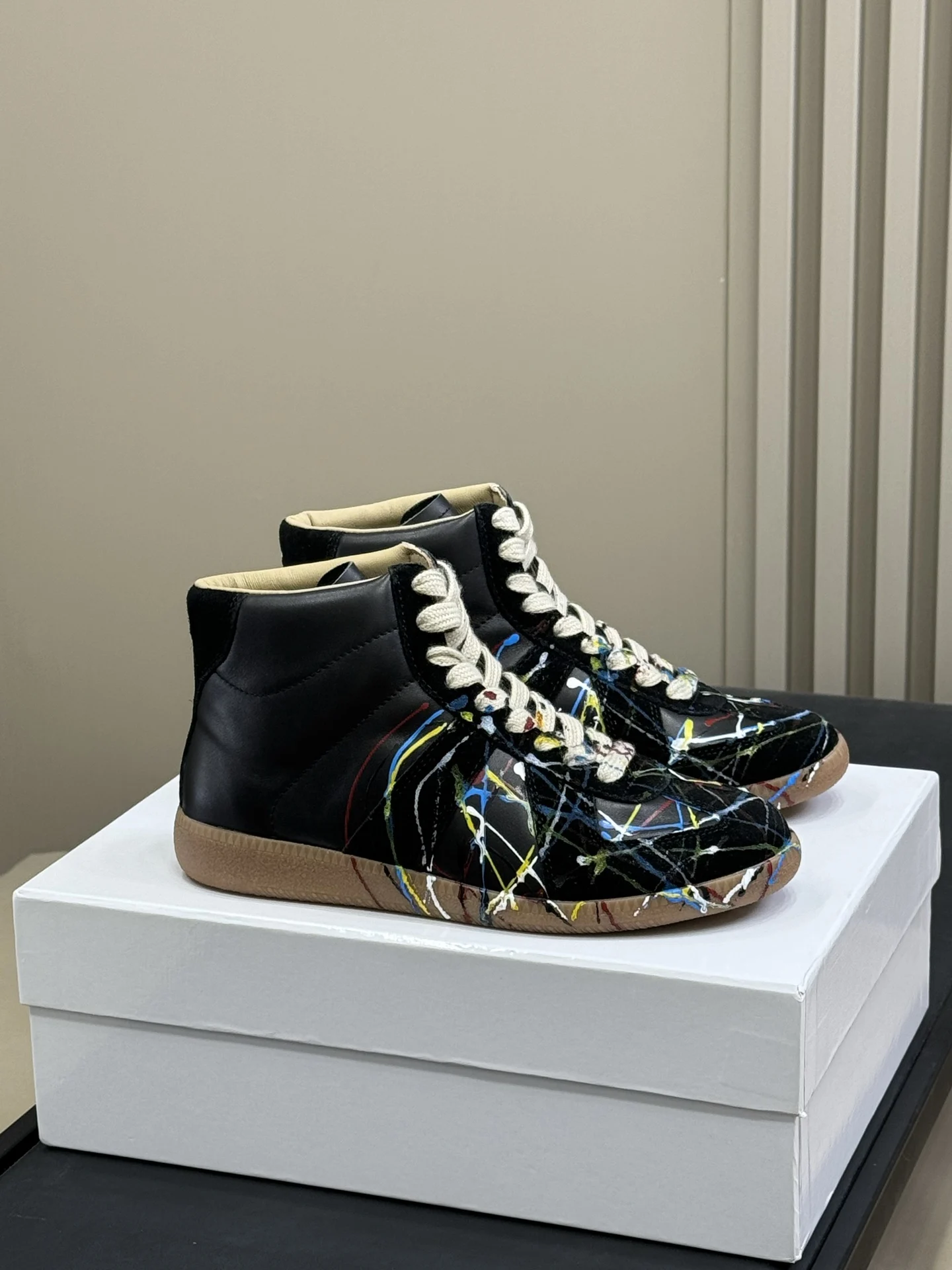

Women's Shoes Lace-up High-top Sneakers Paint Drop Splatter