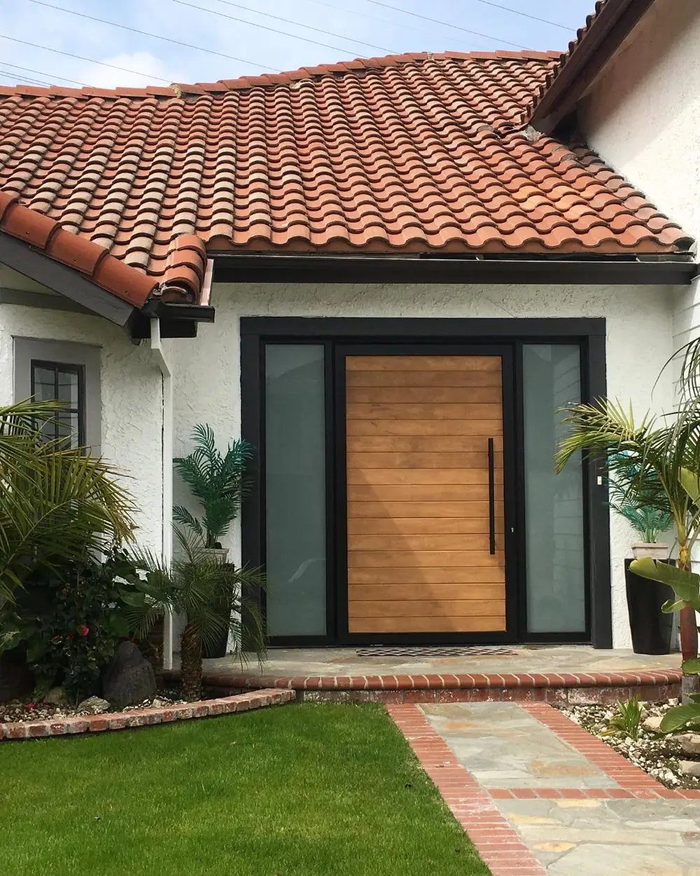 

Modern Security Doors for Villas Front Exterior Pivot Door Made Aluminum Alloy Double Tempered Glass Wood Grain Main Entry Doors