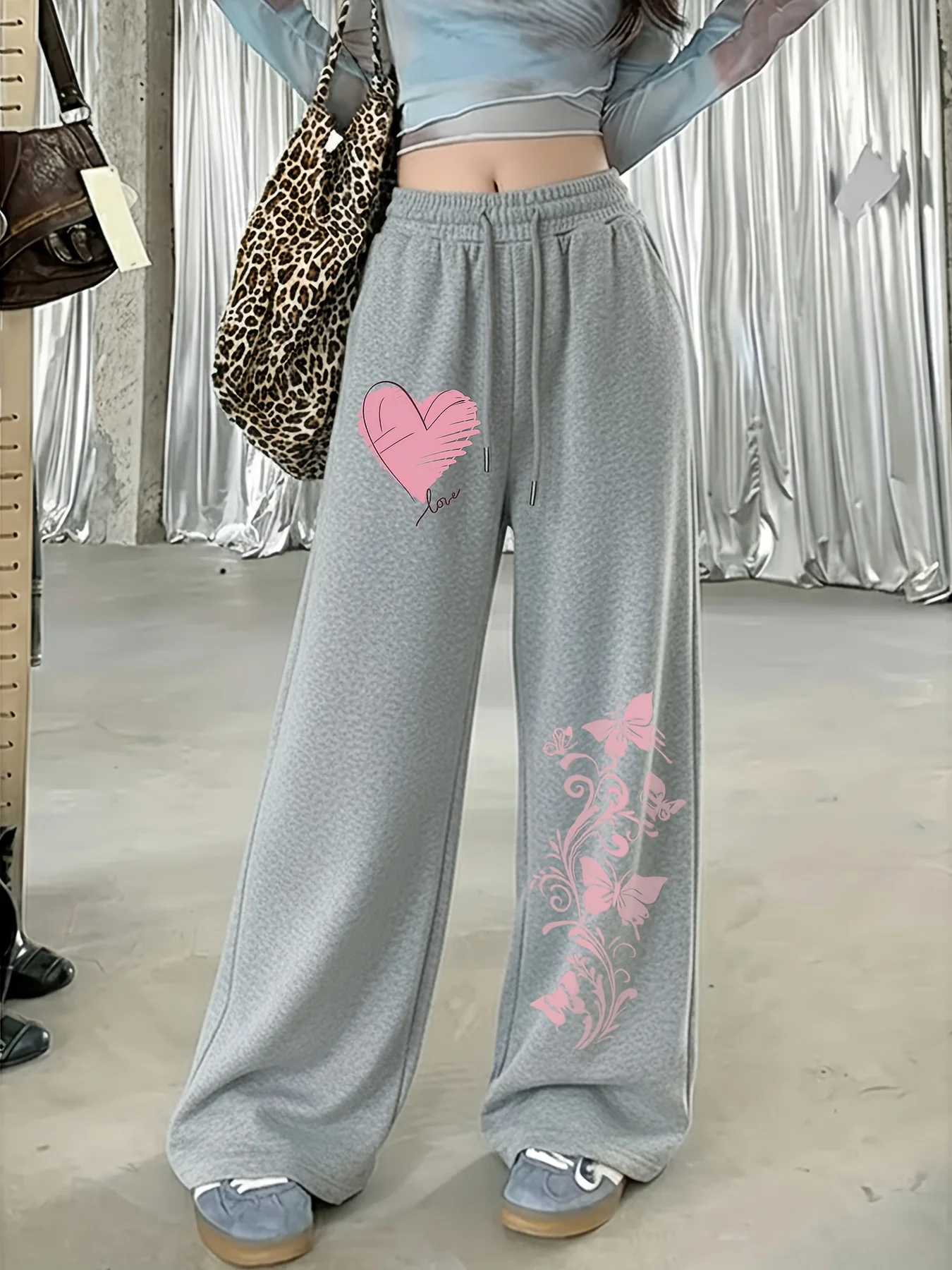 Sweet and Edgy Heart Butterfly Print, Casual Sporty Straight-leg Pants Elastic Waist Drawstring Wide-leg Long Trousers for Women