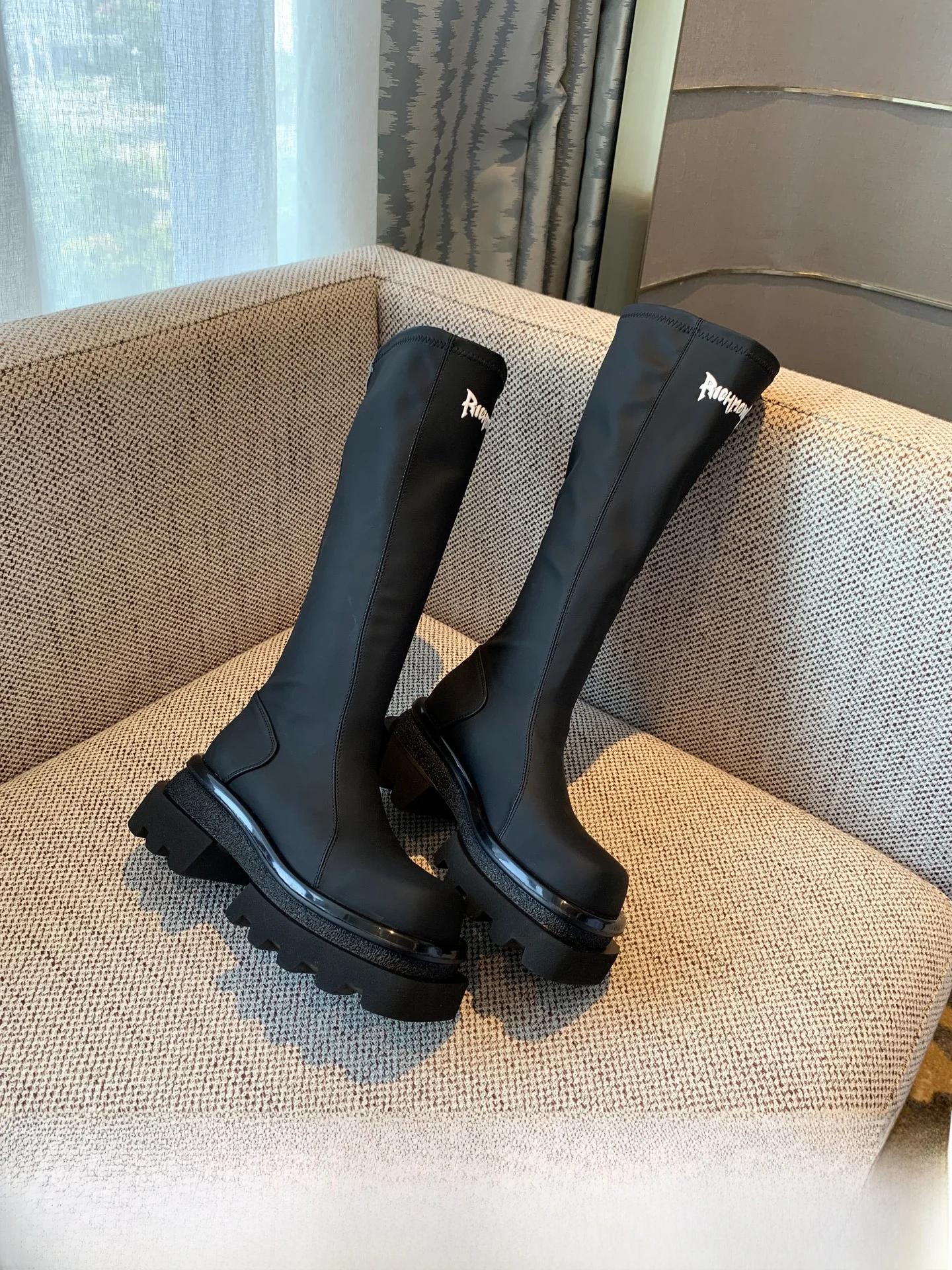 

Узкие женские сапоги до колена Thi Bot Heighten ort Statured Сапоги выше колена для верховой езды до икры Faionable Корейский ...