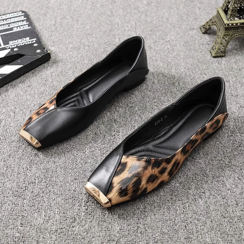 New Shallow Soft Sole Leather Sandals Shoes Women\'s Flats Square Metal Head Personality Leopard Print Mary Jane Ballet Zapato