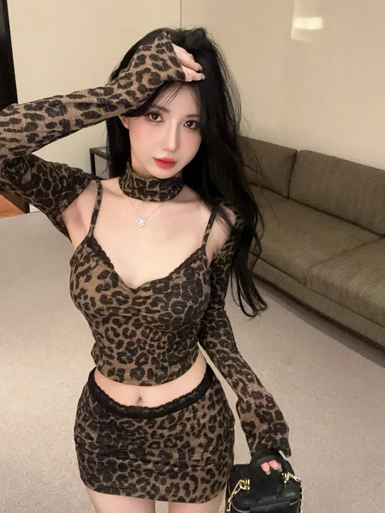 

Sexy Leopard Print Halter Top Short Skirt Set Women's Long Sleeve Cover up Slimming Half Bodycon Spring Fashion Ensemble