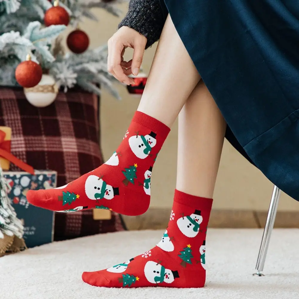 Chaussettes de sol en coton de dessin animé pour femmes, chaussettes chaudes et douces, tapis de bonhomme de neige, cadeaux de Noël, hiver