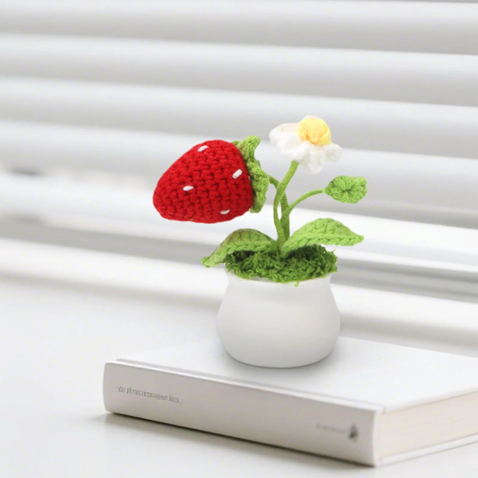 Handmade Crochet Strawberry Potted Plant Mini Yarn Flowers D