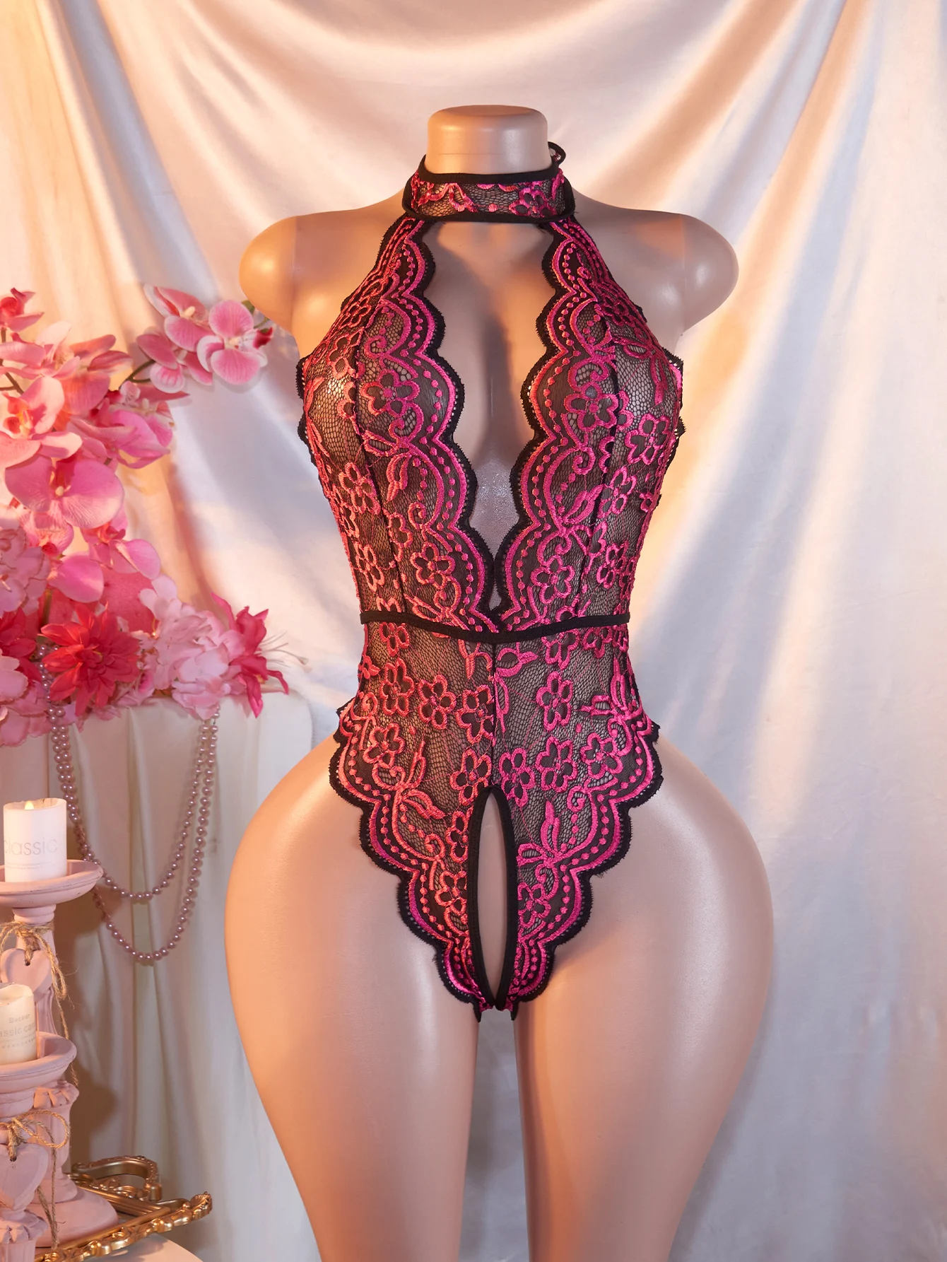 Body sexy erotico stile scollo a V profondo senza schienale da donna Pizzo trasparente Crotchless Seducente Data Lingerie Camicia da notte di un pezzo