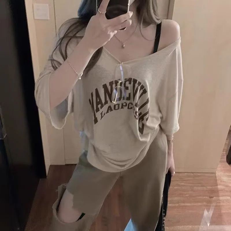 Plus Size Dames T-shirt Dun Losse Korte Mouw Grote V-hals Zomerdesign Casual Veelzijdige Top voor en bijpassende broeken