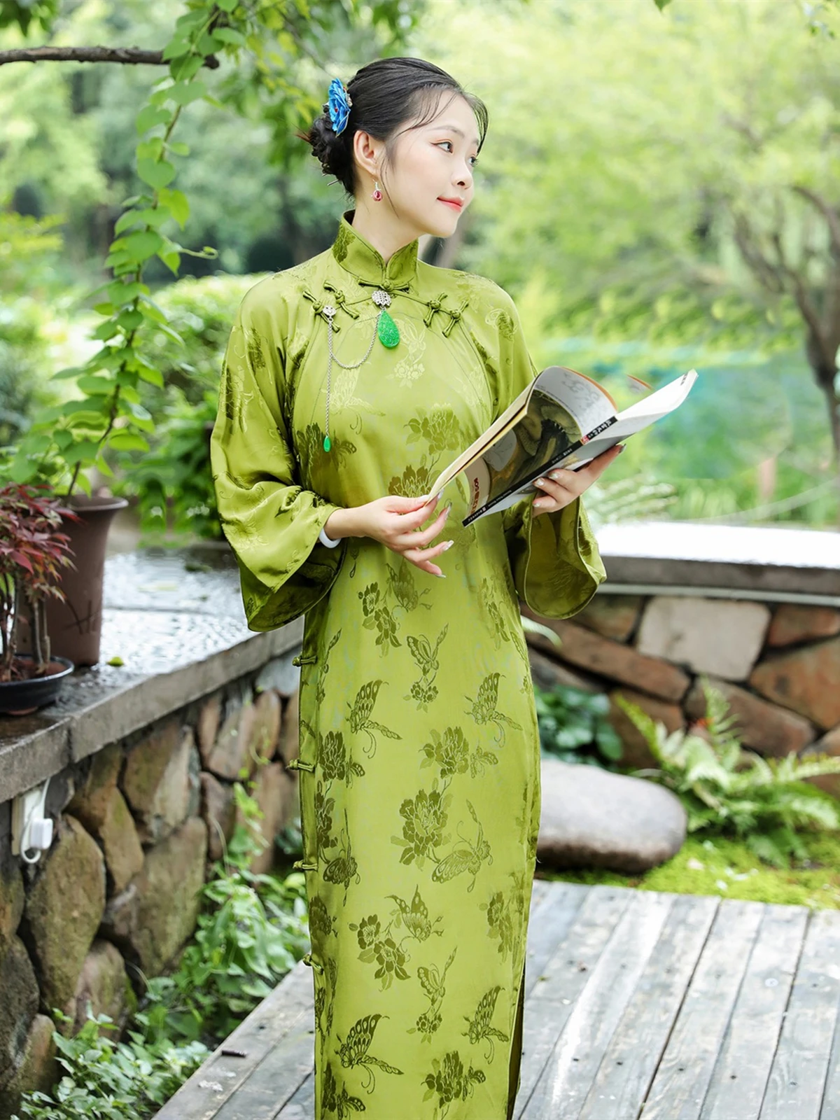 white christmas dresses Modern Chinese Qipao, Chinese Cheongsam Dress, Evening Dress, Ball Gowns, Long Evening Dresses, 3/4 Sleeve, Mandarin Collar XL main image 1