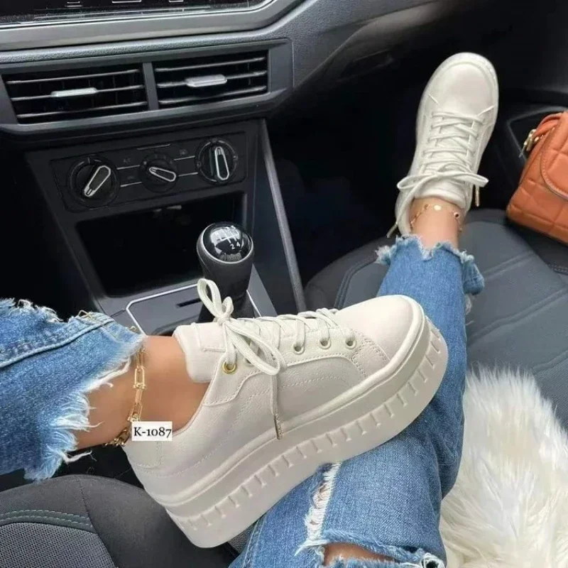 White Shoes Casual Shoes for Women 2024 New Platform Sneakers Solid Color Ladies Footwear Trend Lightweight PU Vulcanized Shoes