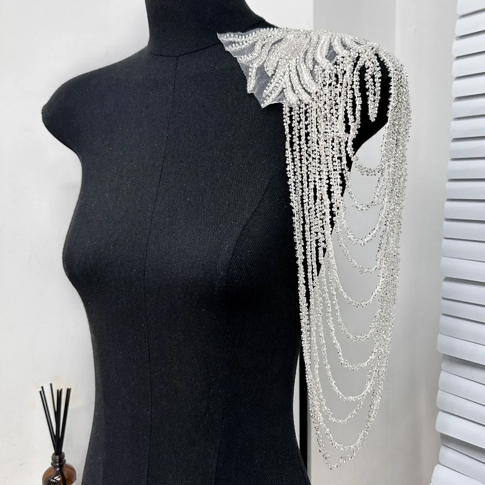 Sequince Beaded Uniform Epaulets Men Women Cosplay Party Costume Accessories Shoulder Wrap Jewelry for Stage Performances