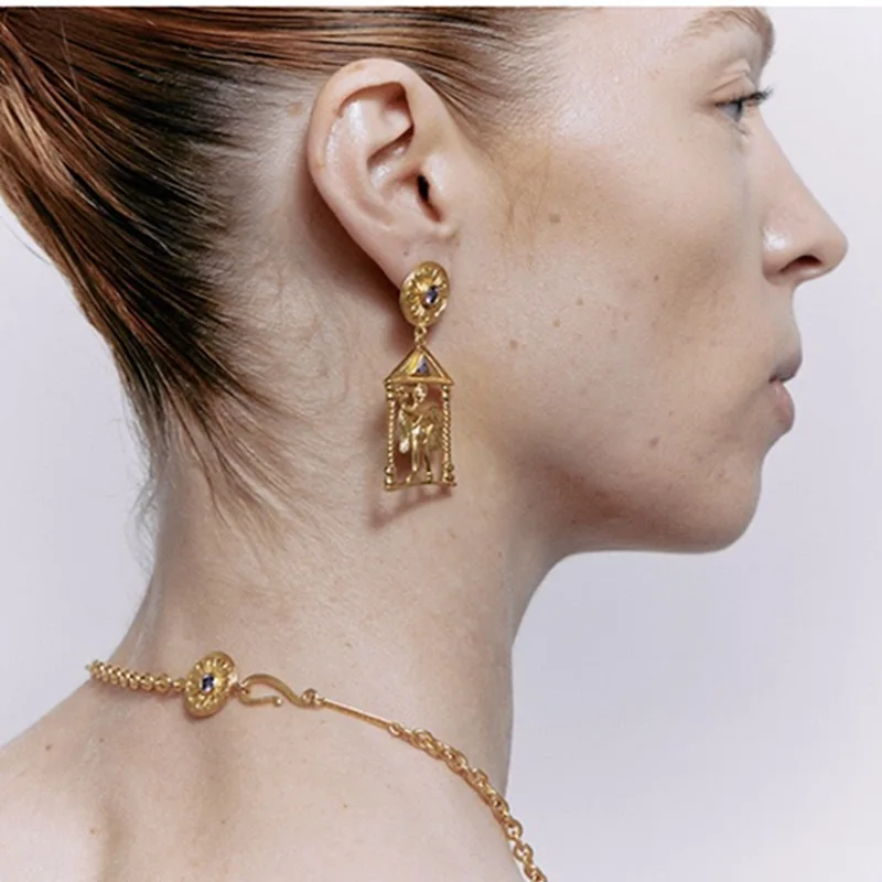 

High-end European and American French NichevintageVintage Gold Church Retro High-end Earrings Jewelry