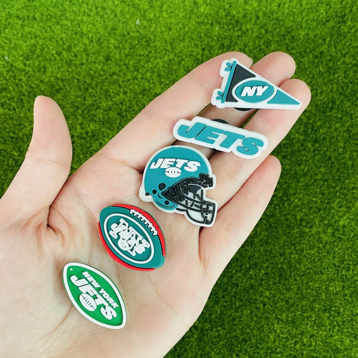 7PCS Football Shoe Charms for Clog Sandals, Sports Shoe Charms Football Team for Birthday Party Gifts