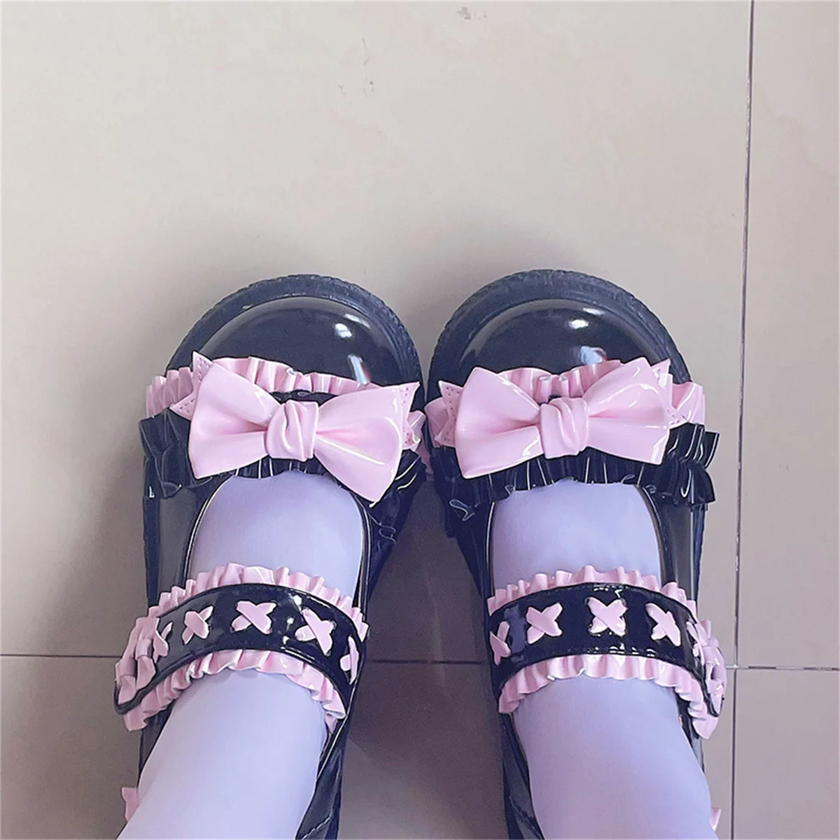 Scarpe stile dolce giapponese Lolita Cosplay Victoria Cute Girls Kawaii Loli Candy Color Round Head Bow Ruffle scarpe con tacco basso