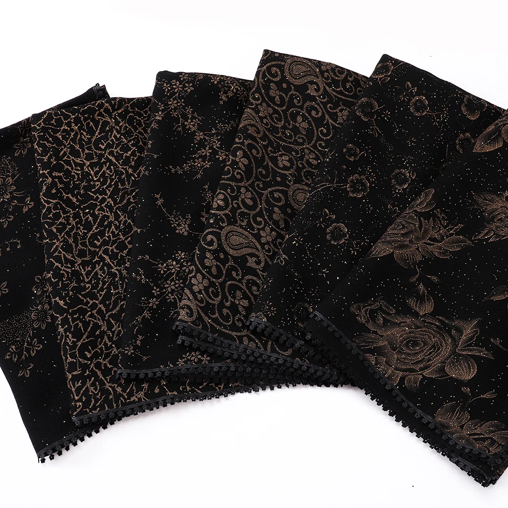 Vintage Glitzer-Hijab für Frauen, schwarz-brauner Schal mit Blumenmuster und Quastenrand, muslimisches Kopftuch, islamischer Schal. – Detail 9