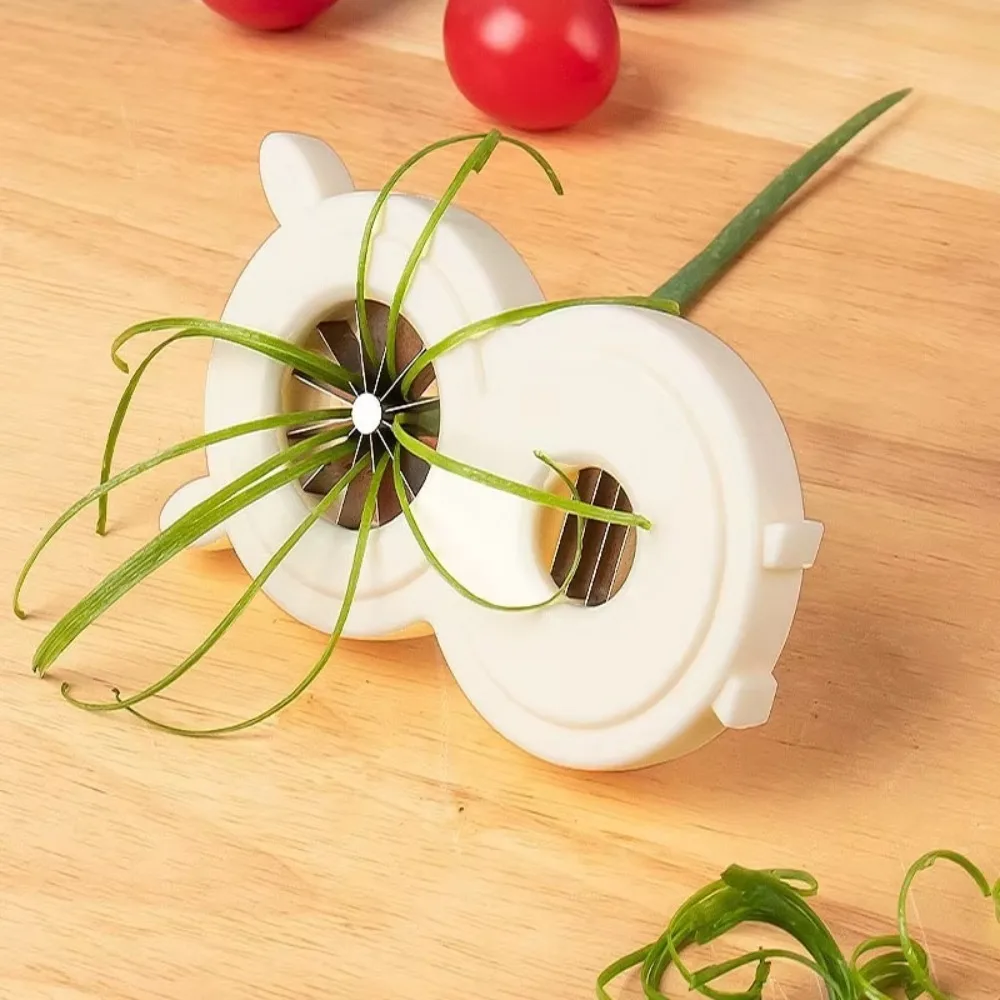 Kitchen Gadgets Bear Shape Scallion Shredder Sharp Effort-saving Scallion Slicer Quick Green Onion Cutter Cook