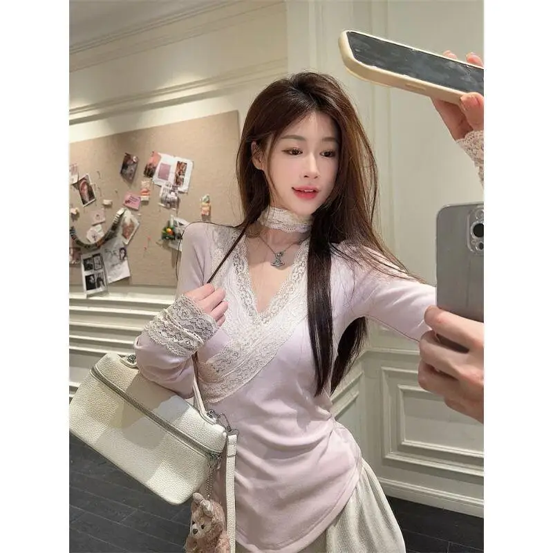 

French Style Lace Bottoming New Shirt Fashionable Shopping Girl Autumn and Winter Style Sweet Can Be Worn for Commuting To Work