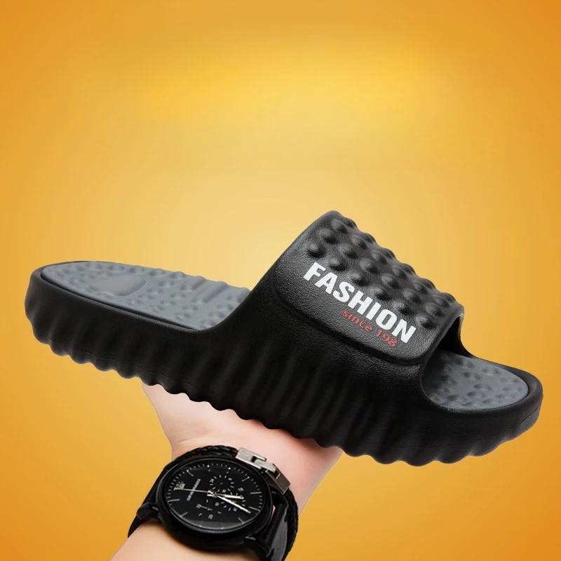 

Trendy Men's Slippers 2026 New Summer Outdoor Indoor Home Anti-Slip Deodorant Sports Beach Massage Sole Sandals Lighweigt