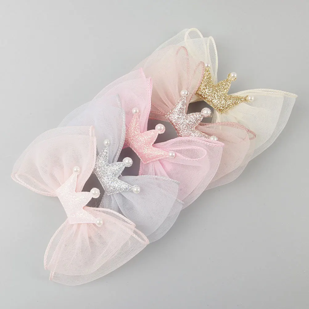 قطعتان من مشابك فيونكات شعر التاج للفتيات بعقدة على شكل فيونكة باللون البيج والوردي بتصميم فريد من نوعه ومشابك شعر هدية عيد ميلاد للأطفال