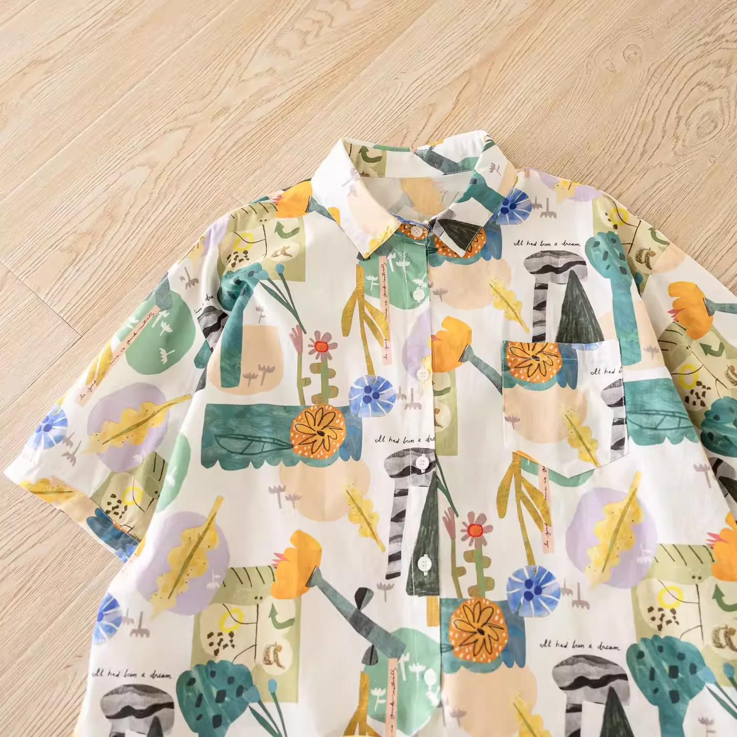 

2026 Оригинальная одежда люксовых брендов: модные рубашки и блузки в стиле Харадзюку с мультяшным принтом для женщин, летние топы с коротким рукавом