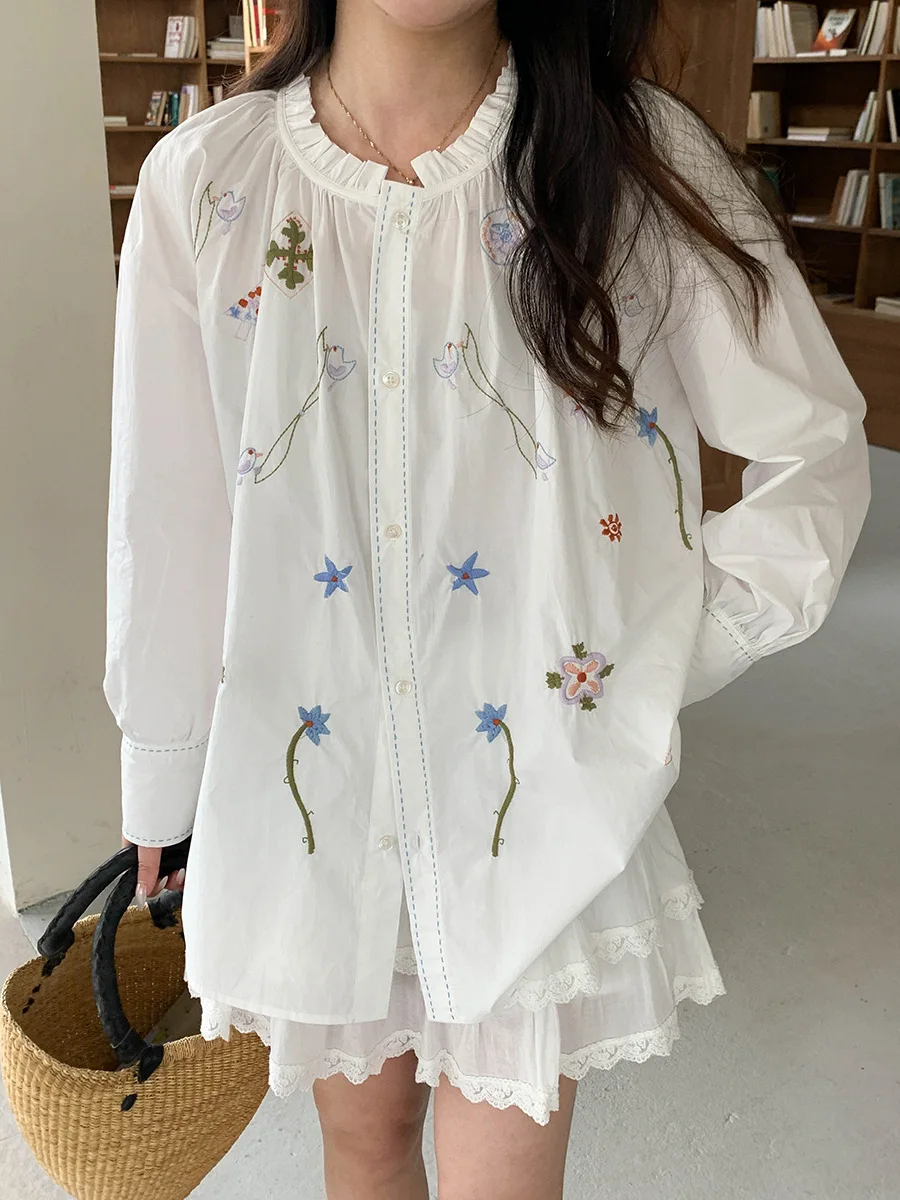 

2026 Women Spring Long Sleeve Flower Embroidery Blouses 100% Cotton Womens Tops And Blouses Fashion Shirts Blusas Roupa Feminina