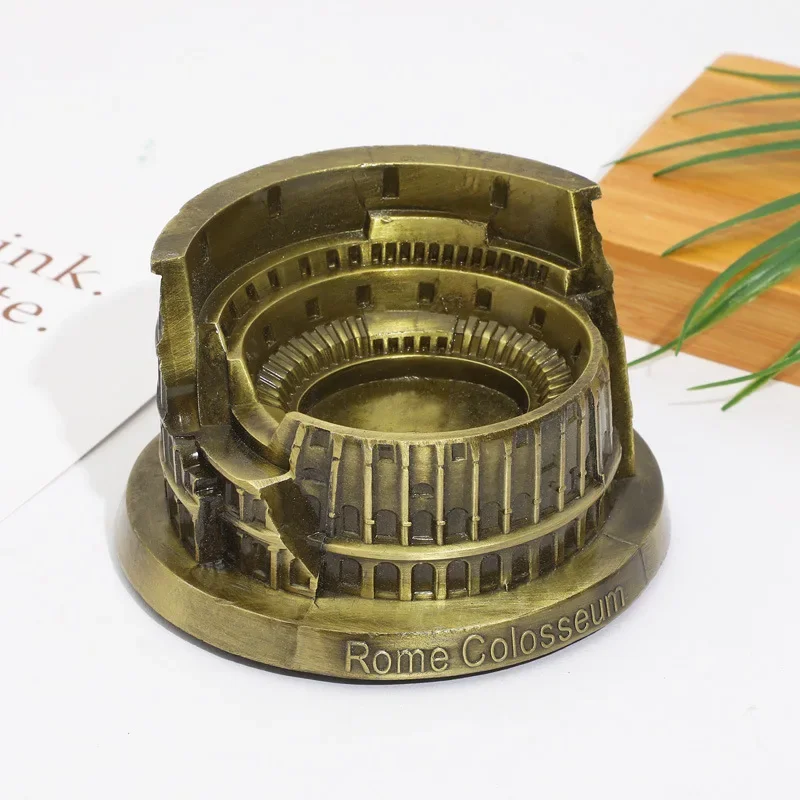 Metal Colosseum Model Rome Italy Landmark Building Amphitheatre Ashtray Tourist Souvenir Home Desk Decor Accessories Furnishing