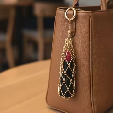 Vintage Portable Metal Net Lipstick Bag Mini Silver Mesh Bag Key Chain Hollow Universal Lipstick Cover Key Ring Travel