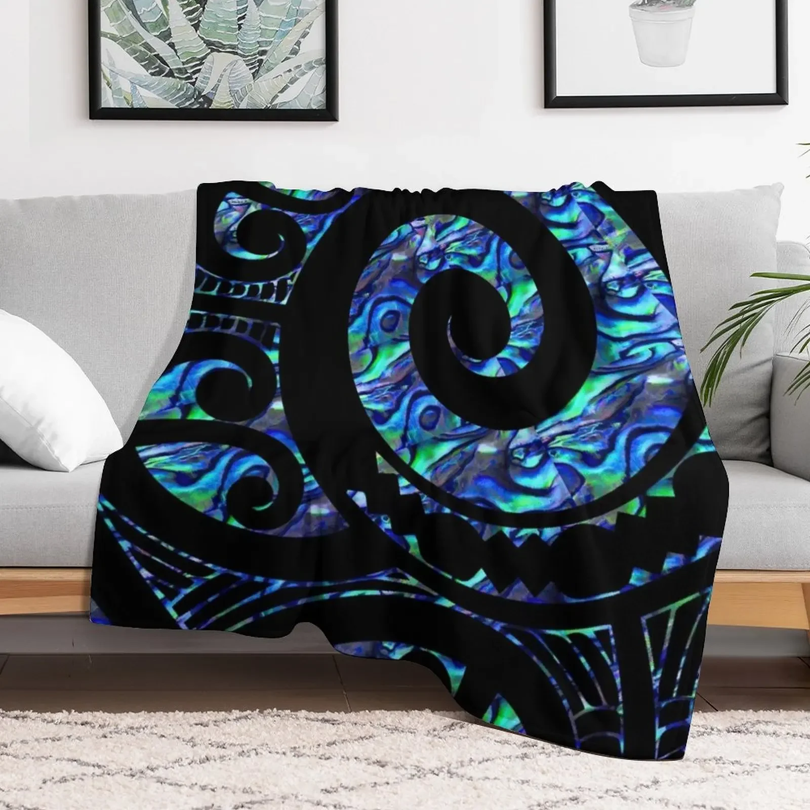 New Zealand Maori Paua Tattoo Koru Design Throw Blanket Luxurious Soft Blanket Holiday Gift for Family