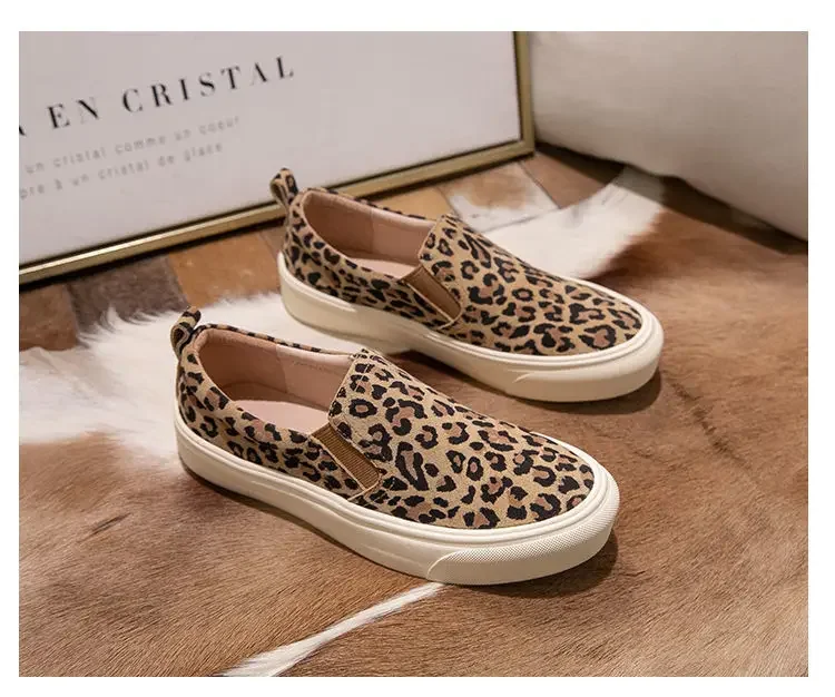 Tênis Leopard Slip-On para mulheres, sapatos casuais, mocassins planos confortáveis, designer