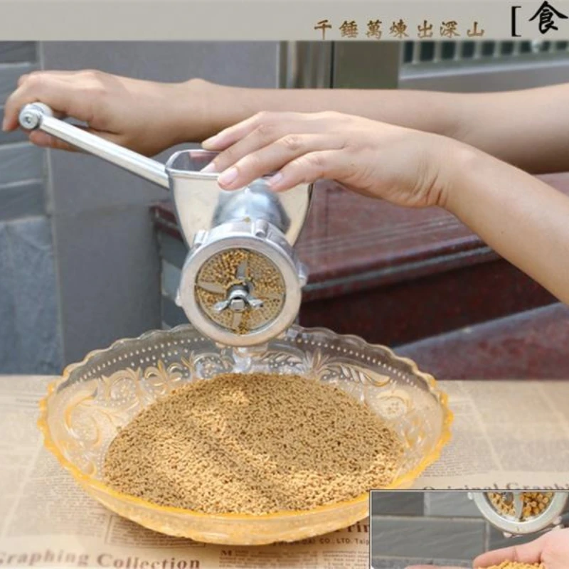 Duck, corn, bird food, homemade indigo bait, dog food granulator, small-scale granulation, manual processing at home.