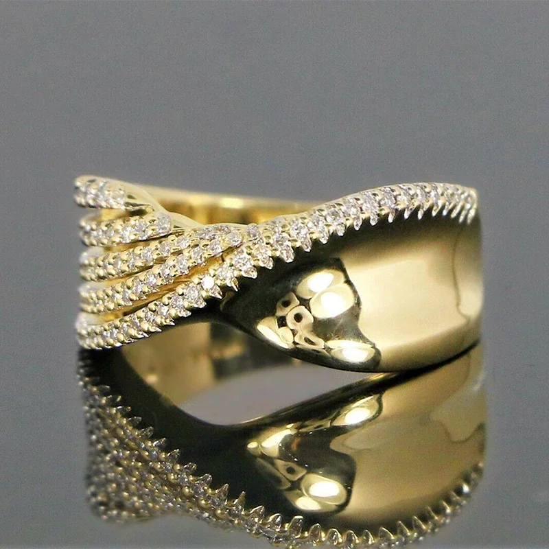 Huitan Luxury Wave Twisty Gold Color Women Rings with Brilliant Cubic Zirconia Noble Superb Accessories Modern Wedding Jewelry