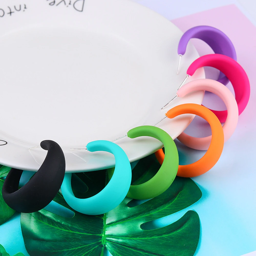 Pendientes de aro de acrílico en forma de C para mujer, aretes grandes de neón redondos de geometría colorida para mujer, joyería para Piercing de