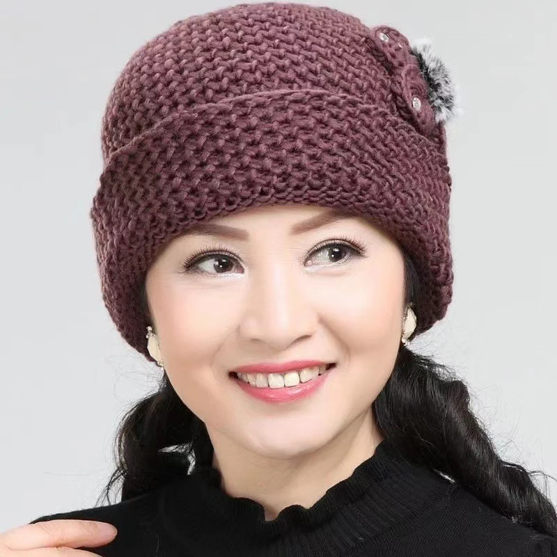 Bonnets croisés floraux pour femmes, couvre-chef à la mode, bonnets chauds pour dames, chapeau d'hiver, 1PC